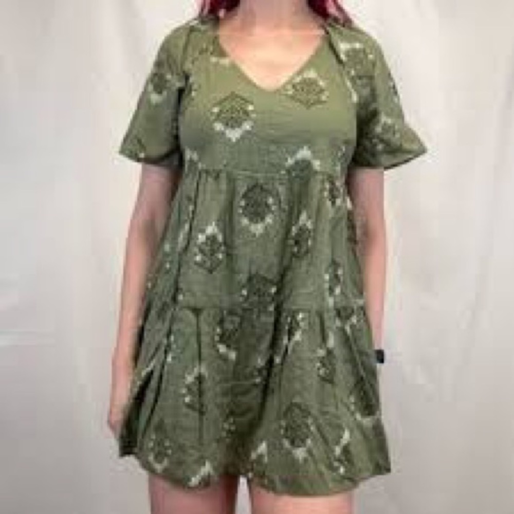 Old Navy Green Ruffled Puff Sleeve Sundress
